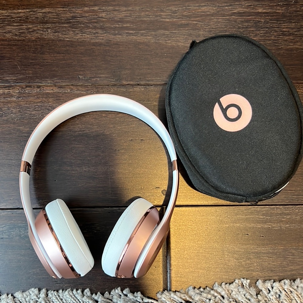 Beats Solo Wireless